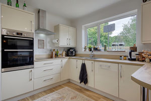OP Kitchen/Diner- click for photo gallery
